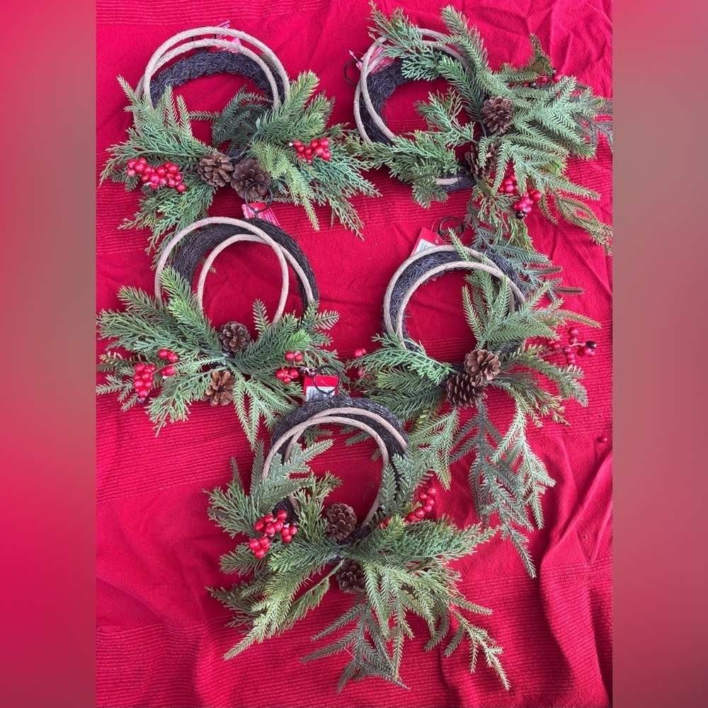 NWT set of 5 faux pine & cedar mix with red berry Christmas wreaths bundle